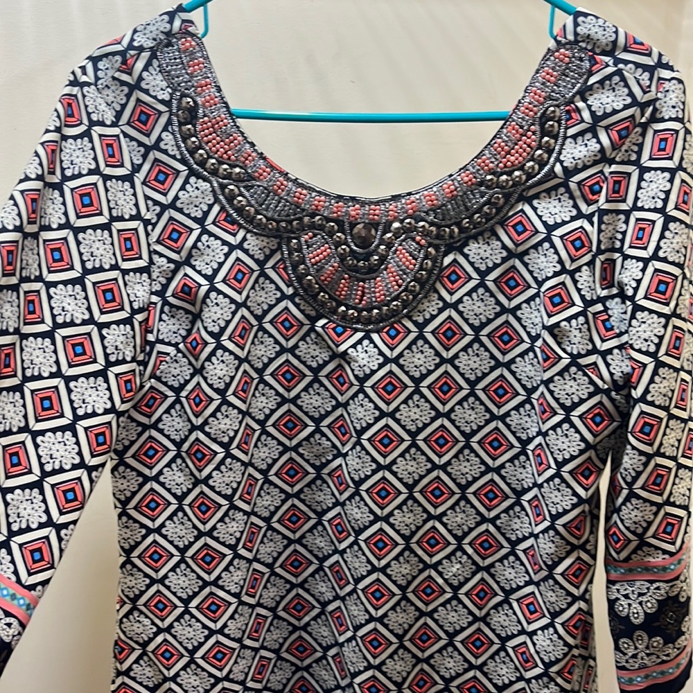 Pretty, work appropriate dress or night out!